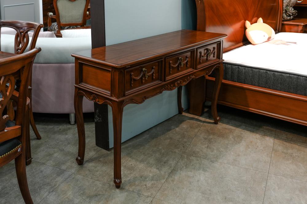 엔틱 원목 테이블