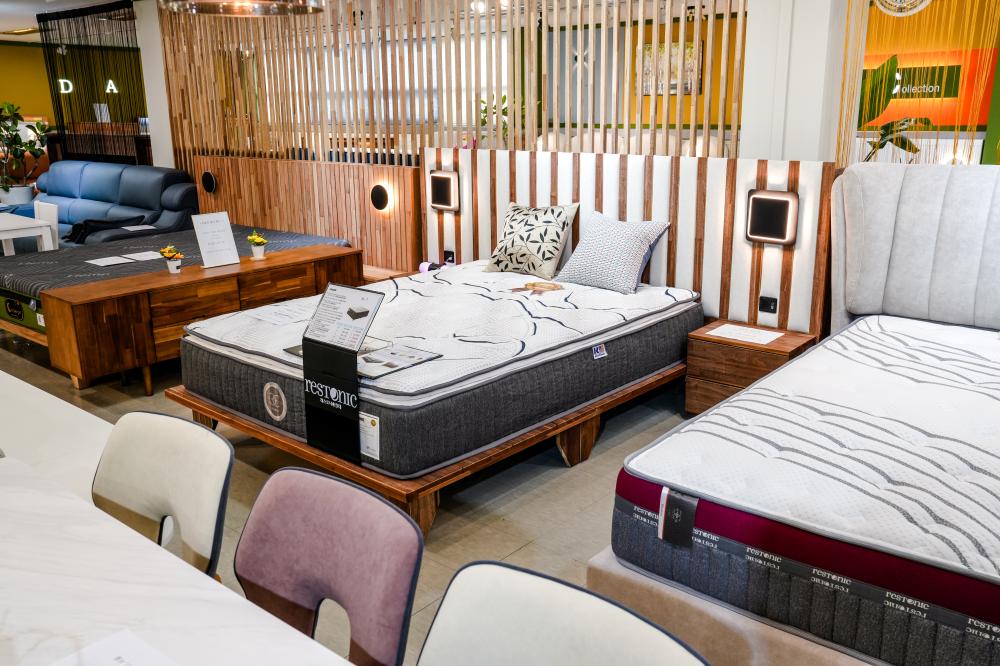 원목 패브릭 침대